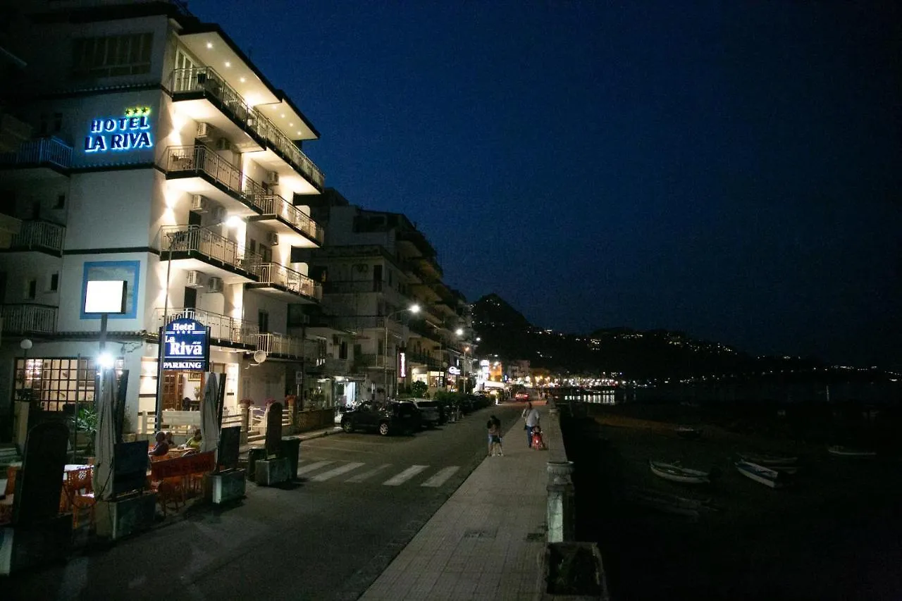 Hotel La Riva Giardini Naxos
