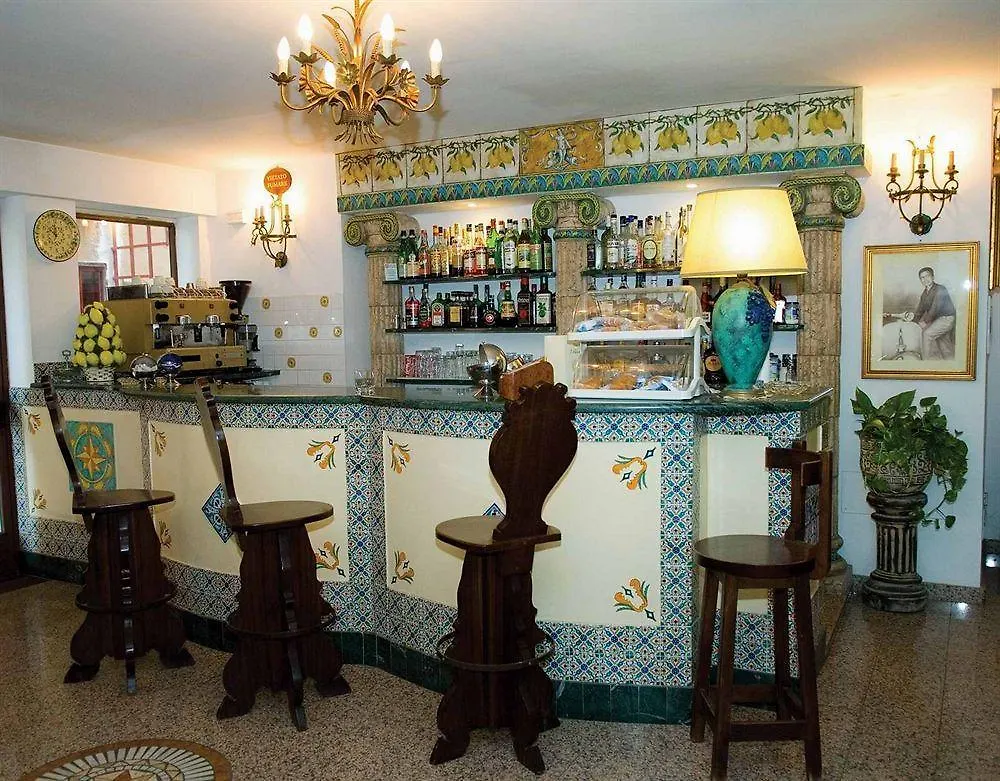 Hotel La Riva Giardini Naxos