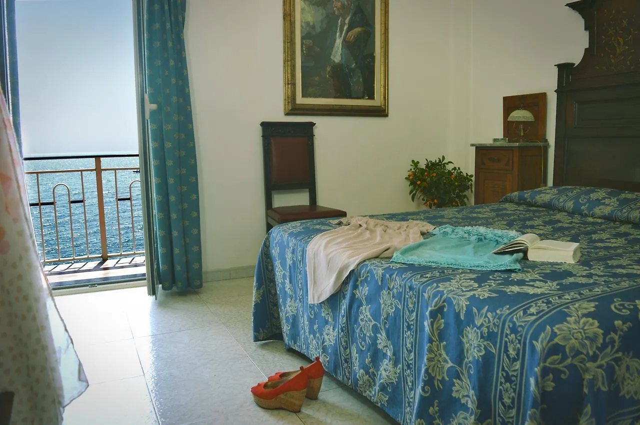 Hotel La Riva Giardini Naxos