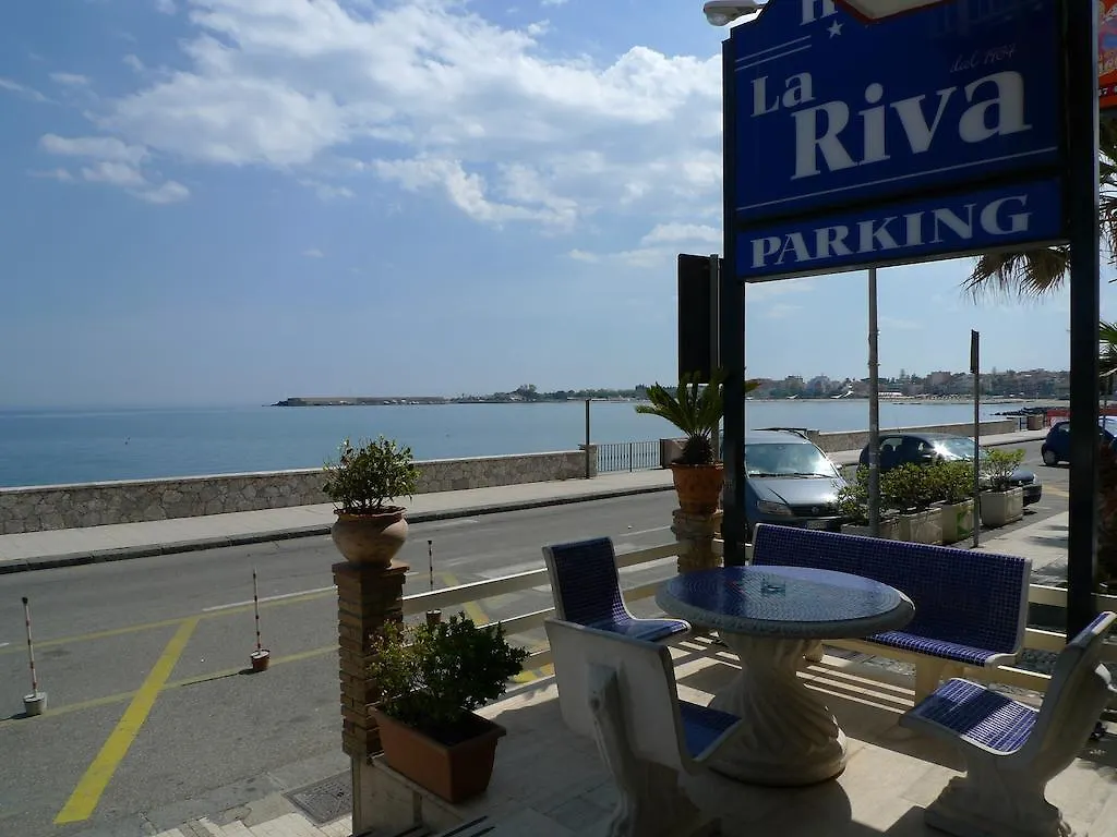 Hotel La Riva Giardini Naxos