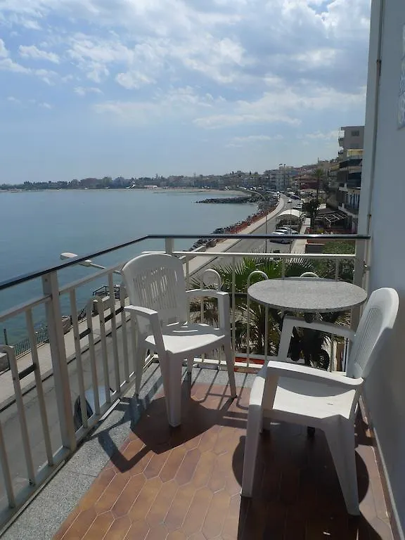 Hotel La Riva Giardini Naxos Italy