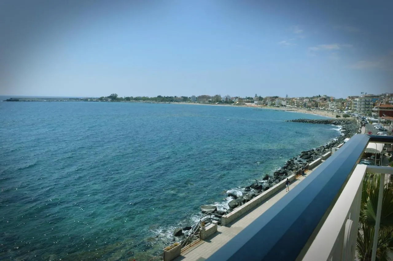 Hotel La Riva Giardini Naxos